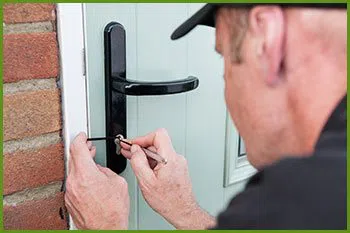 Neighborhood Locksmith Services Johnston, RI 401-424-9804 - 2-local-locksmith